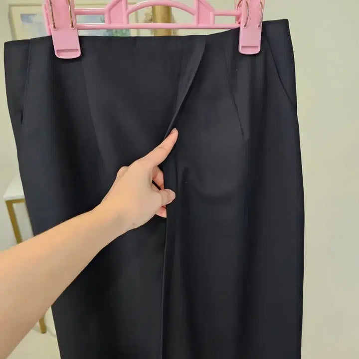 [BUNJANG] Assets H-Line Slit Long Skirt / 애즈써트 트임 H라인 스커트