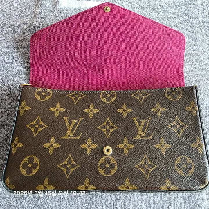 [BUNJANG] Louis Vuitton Monogram Pochette Felicie Crossbody Bag / 루이비통 모노그램 크로스백