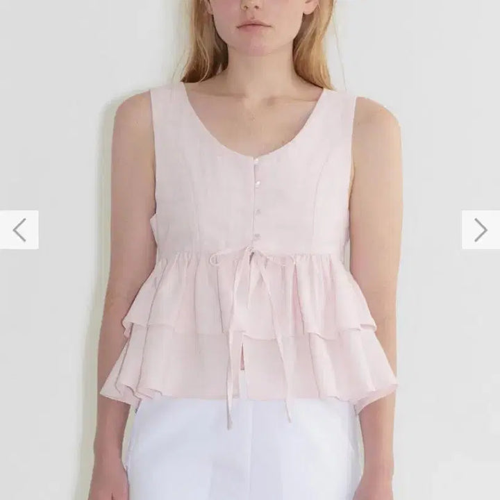 [BUNJANG] SINEINN V-Neck Vest Blouse / 시눈 브이넥 베스트 블라우스
