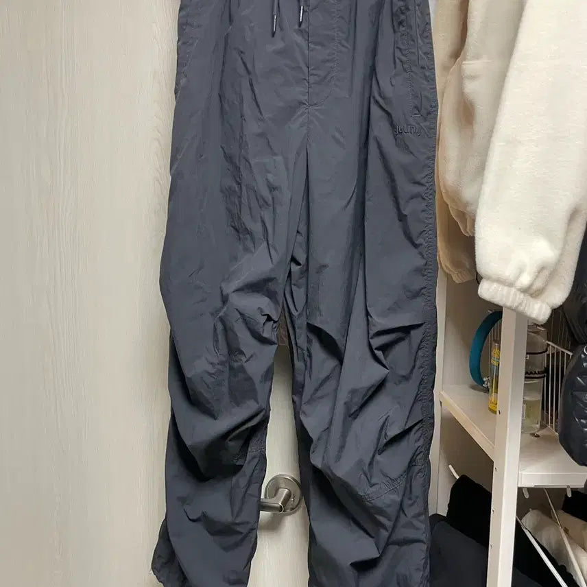 [SOLD OUT] 준지 24ss 나일론 루즈핏 팬츠 그레이 46