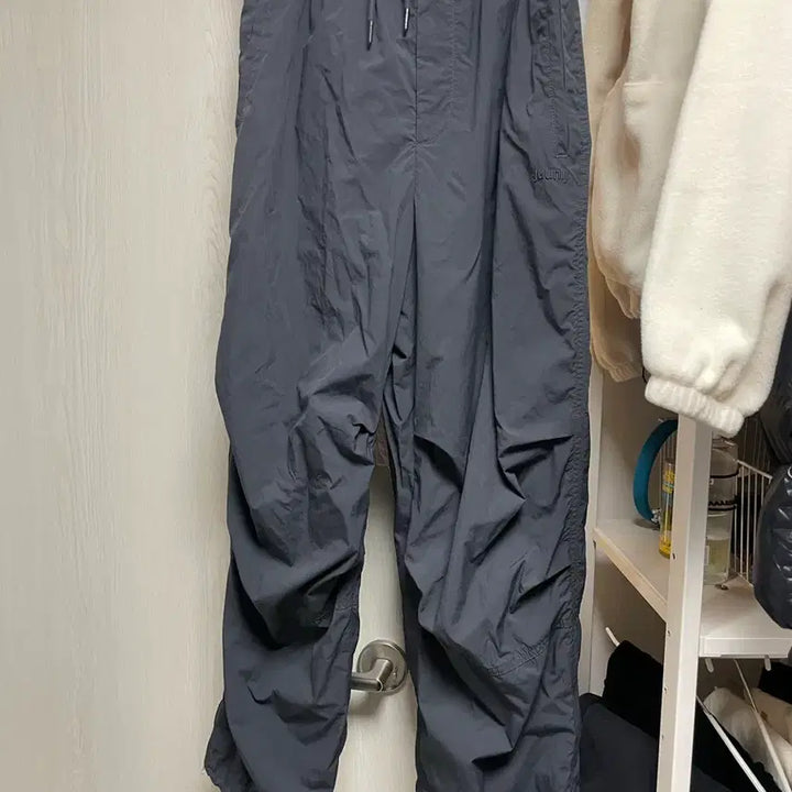 [SOLD OUT] 준지 24ss 나일론 루즈핏 팬츠 그레이 46