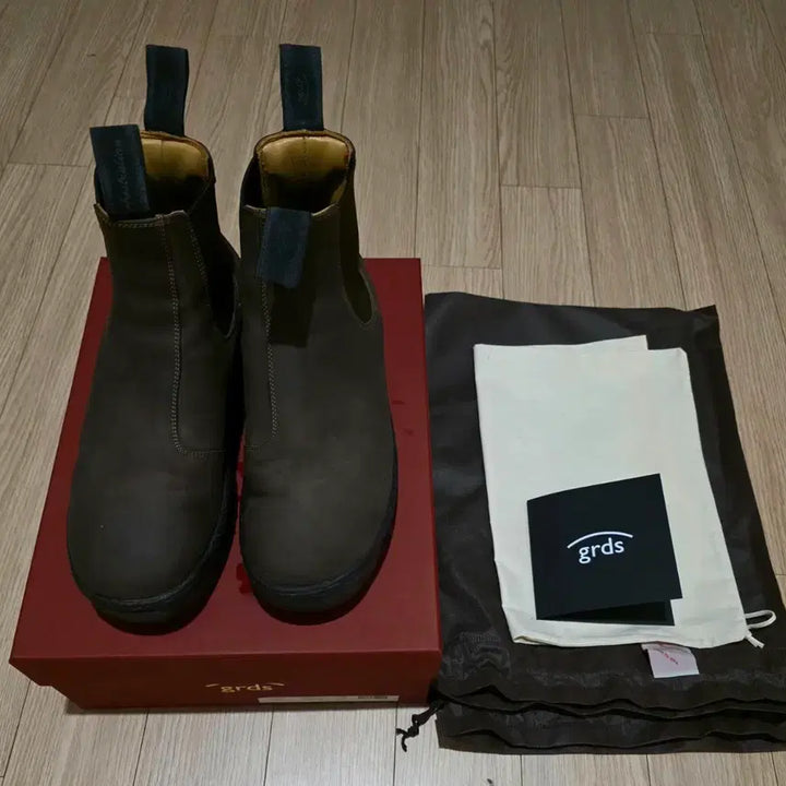 [BUNJANG] Gradas Chelsea Brown Boots / 그라더스 첼시 브라운 260