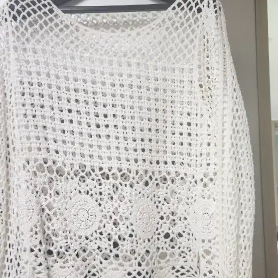 [BUNJANG] White Crochet Knit Long Sleeve Top / 화이트 크로셰 뜨개 긴팔 상의