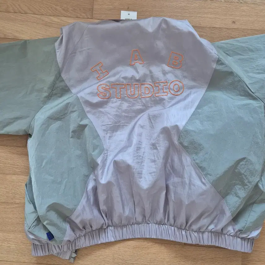 [BUNJANG] IAB Studio Arcane Windbreaker Jacket M / 아이앱 아케인 바람막이 자켓 M