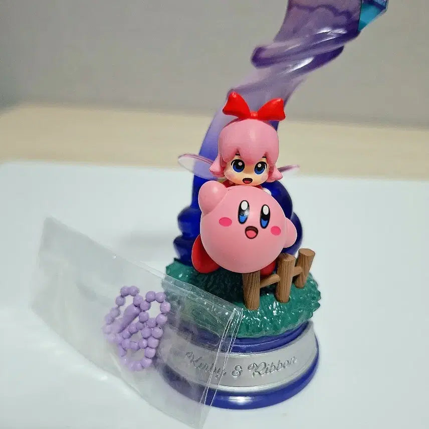 [BUNJANG] Kirby Swing Kirby Gacha Figure Kirby &amp; Ribbon / (새상품)별의 커비 스윙커비가챠 피규어 커비&amp;리본