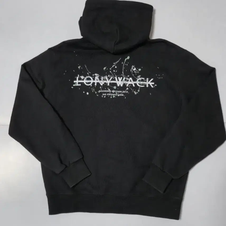 [SOLD OUT] 토니웩 블랙 후드집업