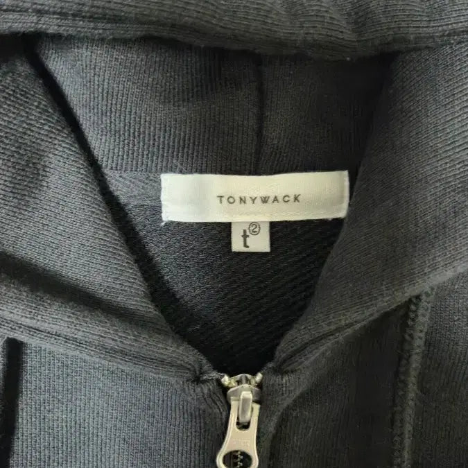 [SOLD OUT] 토니웩 블랙 후드집업