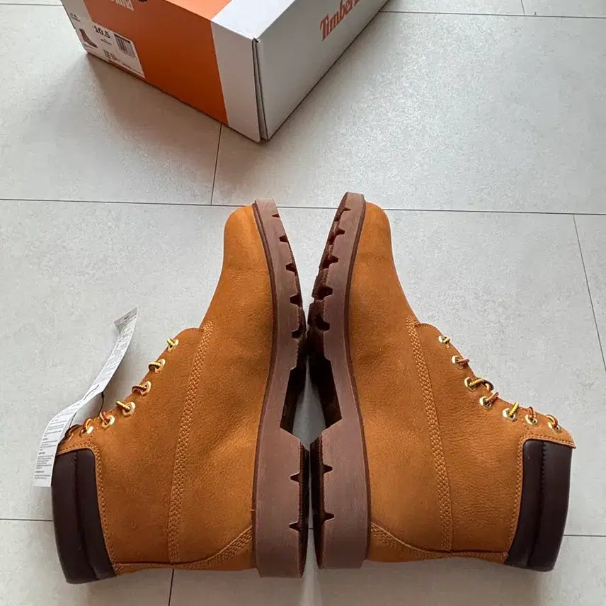 [BUNJANG] Timberland 6-Inch Boots (285) - New / 팀버랜드 6인치 부츠 285 (새상품)