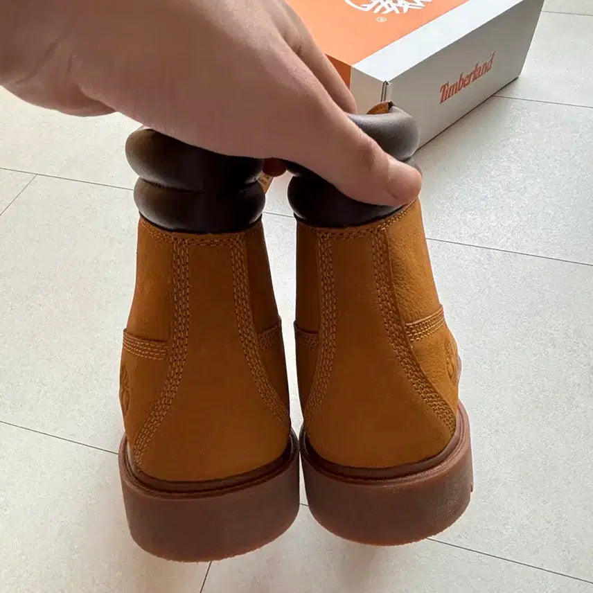 [BUNJANG] Timberland 6-Inch Boots (285) - New / 팀버랜드 6인치 부츠 285 (새상품)