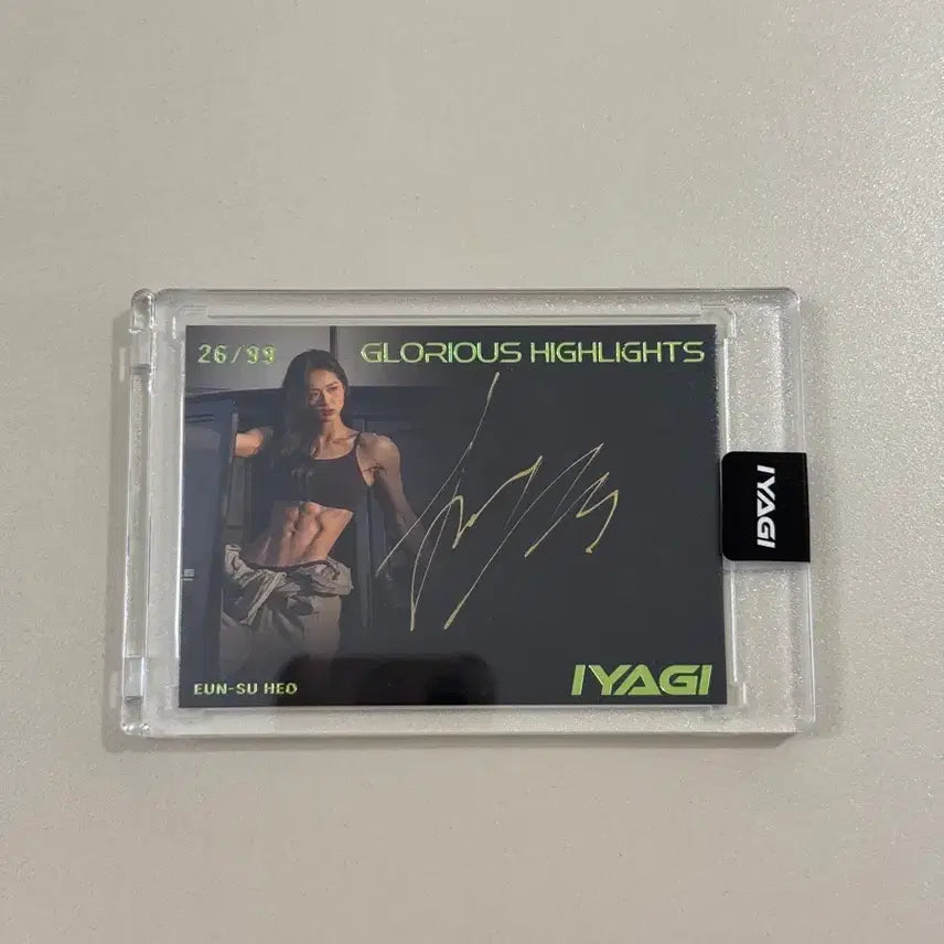 [BUNJANG] Heo Eun-soo Autographed Limited Edition Card (1/99) / 피트니스 스타 허은수 친필 싸인 오토 99장 한정 (26번)