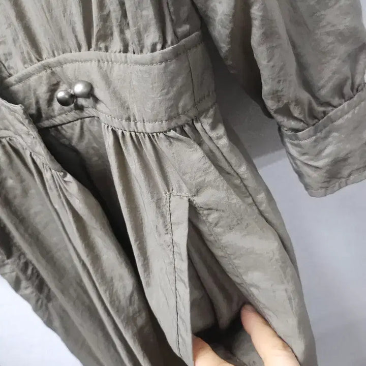 [BUNJANG] A t G Khaki Shell Short Sleeve Dress / A t G  카키색 바지락 반팔 원피스  55  매우얇음
