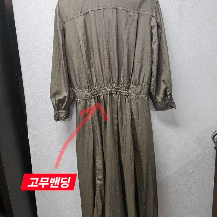 [BUNJANG] A t G Khaki Shell Short Sleeve Dress / A t G  카키색 바지락 반팔 원피스  55  매우얇음