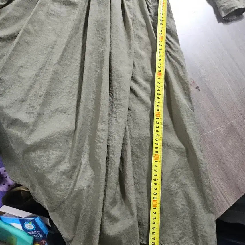 [BUNJANG] A t G Khaki Shell Short Sleeve Dress / A t G  카키색 바지락 반팔 원피스  55  매우얇음