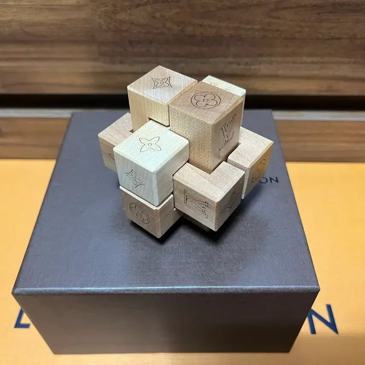 [BUNJANG] Louis Vuitton Puzzle Cube Objet / 루이비통 퍼즐 큐브 오브제 판매합니다