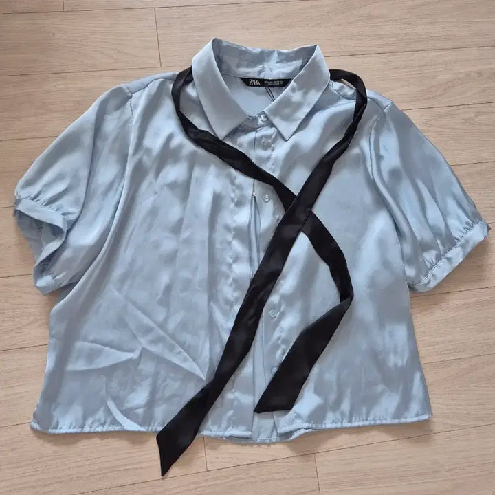 [BUNJANG] ZARA Satin Bow Shirt - Sky Blue L / 자라 보우 샤틴 셔츠 L 새상품