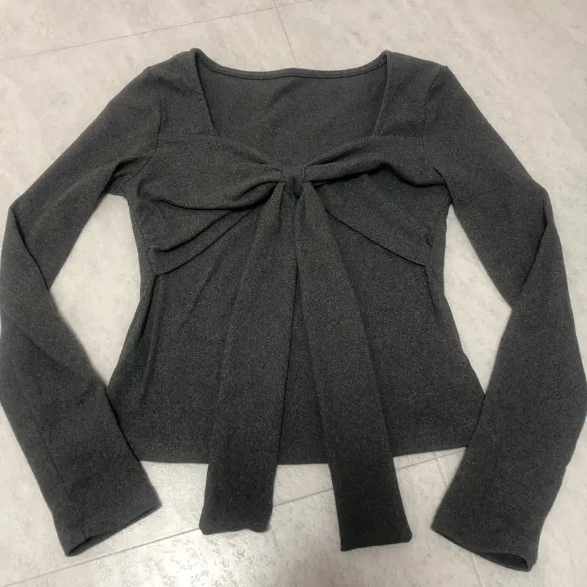 [BUNJANG] Ribbon Tie Charcoal T-shirt / 리본 타이 티셔츠 챠콜