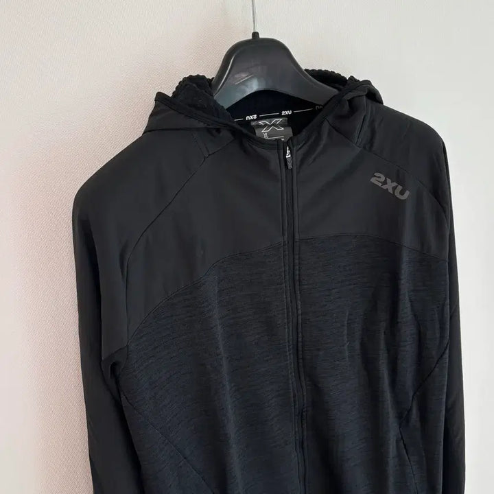 [BUNJANG] 2XU Mid-Layer Hoodie Black (XL) / 2XU 후드 미드레이어 블랙