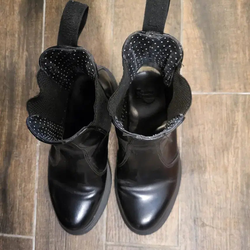 [BUNJANG] Dr. Martens Chelsea Boots UK3 / 닥터마틴 블랙 첼시 부츠uk3