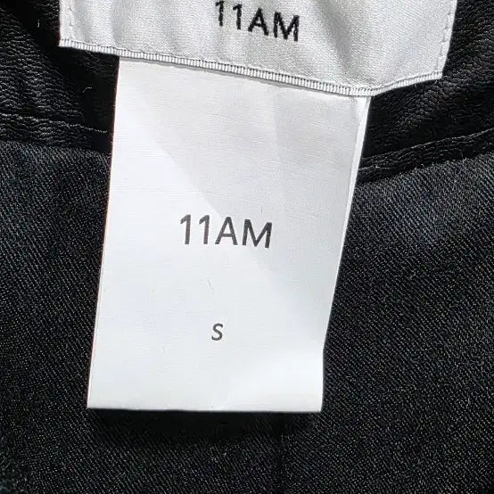 [SOLD OUT] 11AM, 위러브 부드러운 인조가죽바지 S