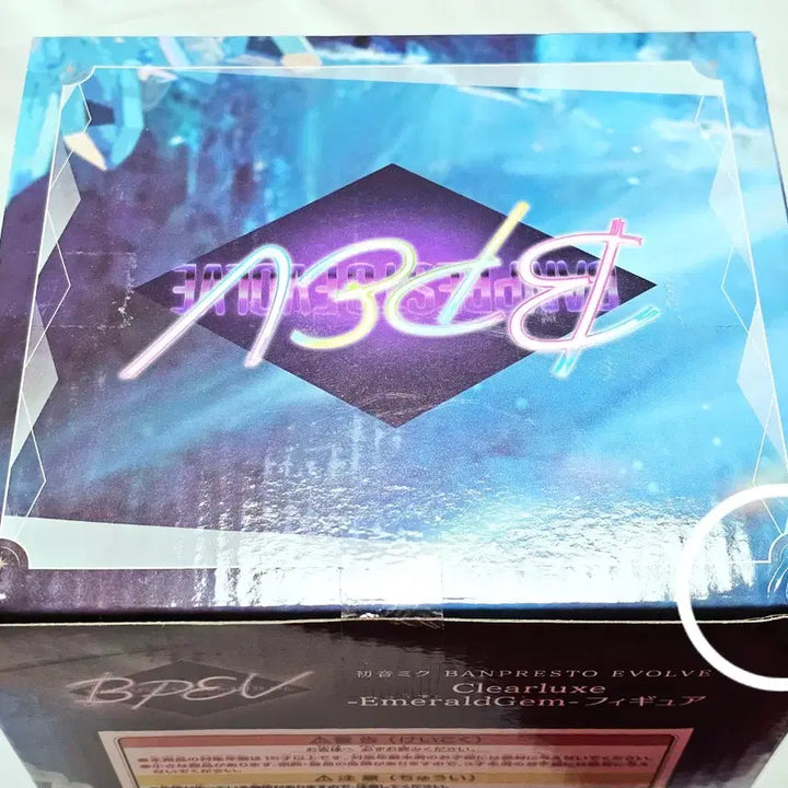 [SOLD OUT] (미개봉) 반프레스토 이볼브 에메랄드젬 하츠네 미쿠 피규어 evolve