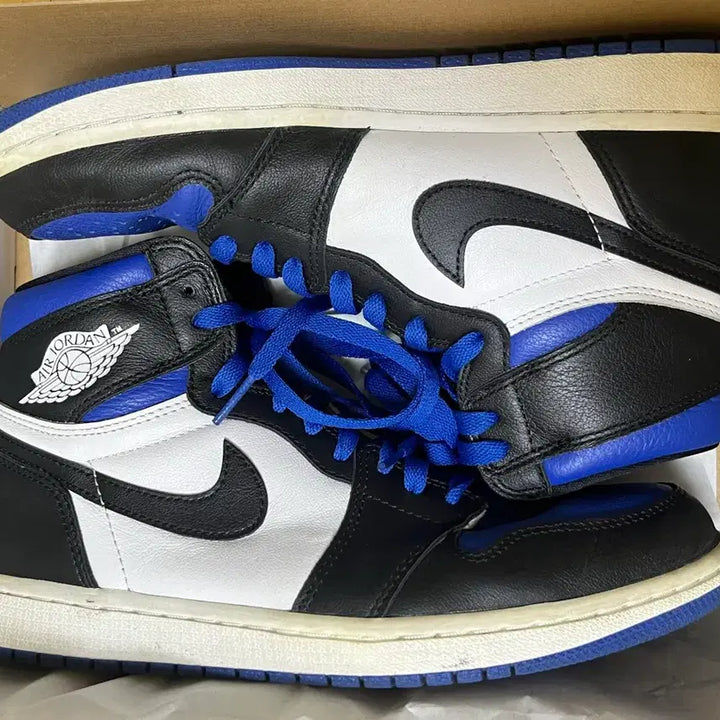 [BUNJANG] Nike Jordan 1 Royal Toe High 270 Sneakers / 조던1 로얄토 하이 270