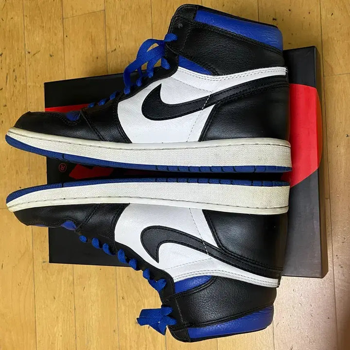 [BUNJANG] Nike Jordan 1 Royal Toe High 270 Sneakers / 조던1 로얄토 하이 270