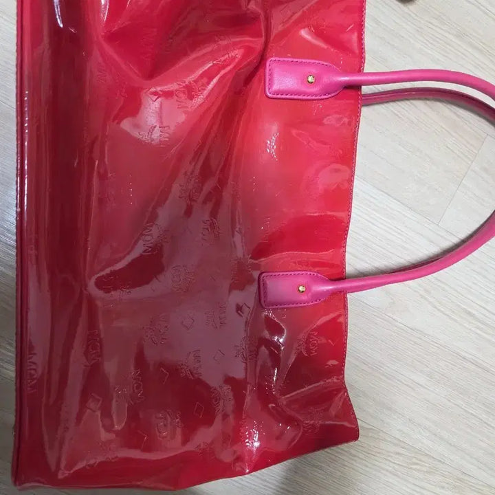 [BUNJANG] MCM Patent Leather Tote Bag / MCM 레드 페이던트 가죽 토트백