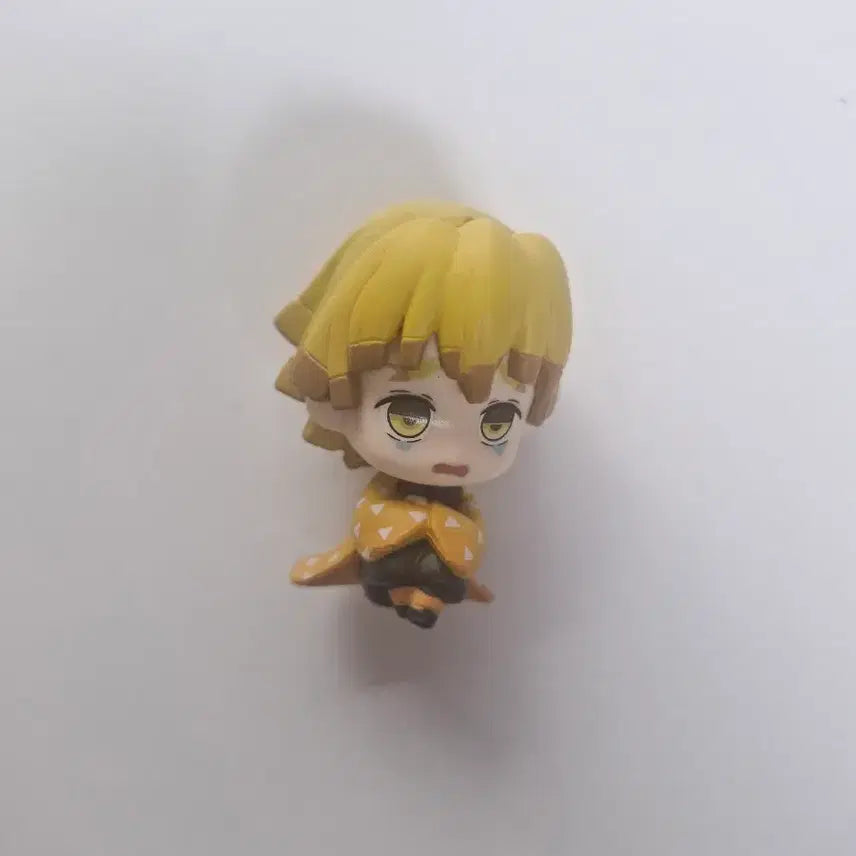 [BUNJANG] Demon Slayer Zenitsu Agatsuma Figure / 귀멸의 칼날 아가츠마 젠이츠 피규어