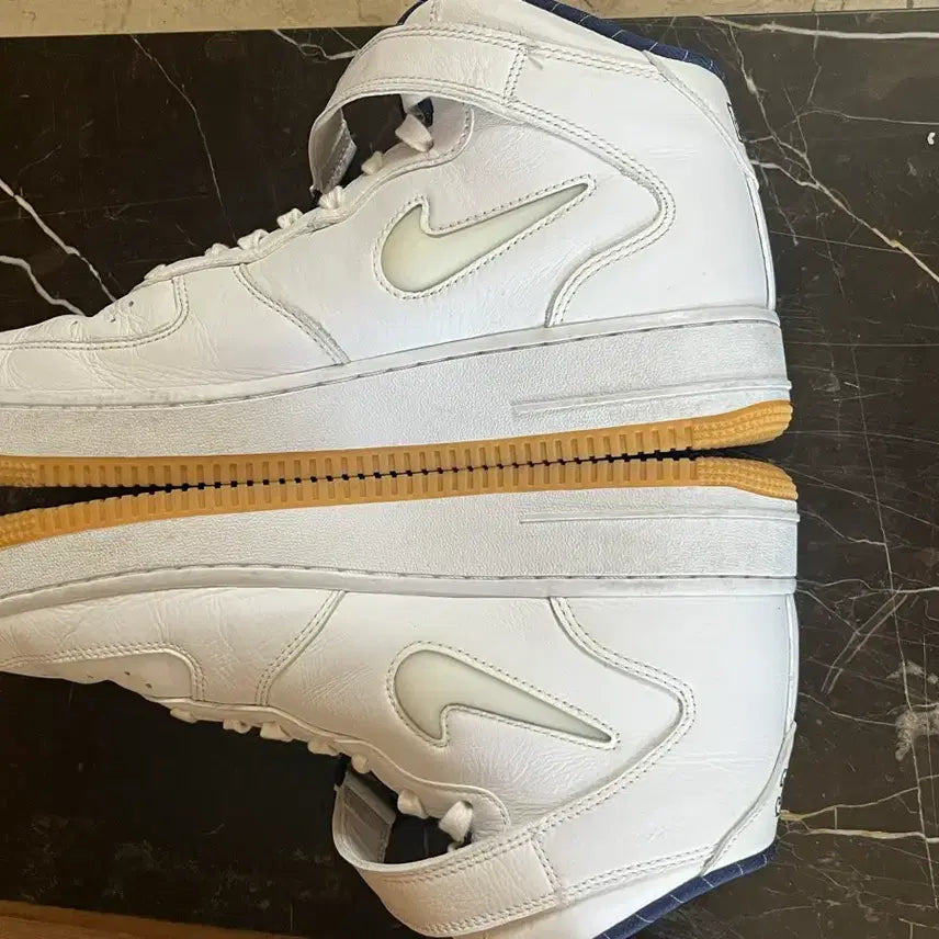[BUNJANG] Nike Air Force 1 Mid NYC Sneakers / 나이키 에어포스1 미드 nyc