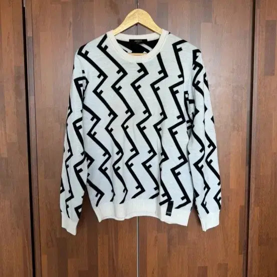 [BUNJANG] Fendi Knit Sweater / 펜디 니트