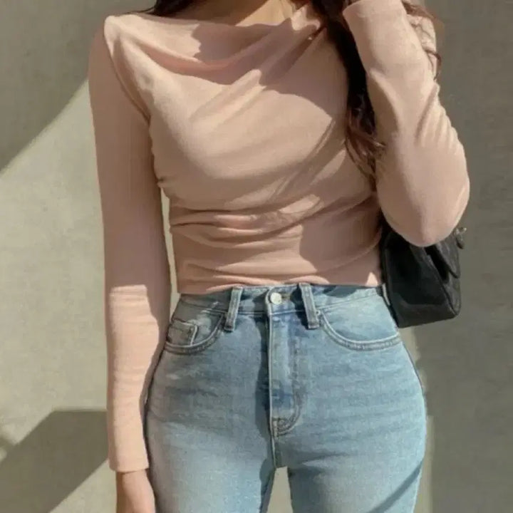 [BUNJANG] Draped Neck Shirring Long Sleeve T-Shirt / 드레이프 넥 셔링 긴팔 티셔츠
