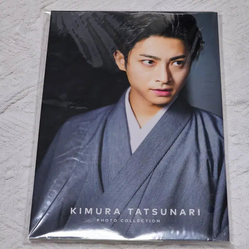 [BUNJANG] Tatsunari Kimura Photo Book &amp; DVD Bundle Set / 키무라타츠나리 기무라타츠나리 사진집. DVD 일괄양도 (배송비포함)