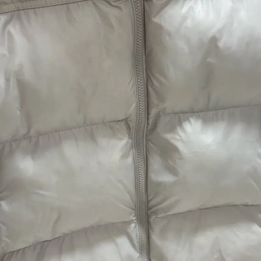 [BUNJANG] The North Face Nuptse On Ball Vest White Sand / 급처) 노스페이스 눕시 온 볼 베스트 화이트 샌드 패딩조끼