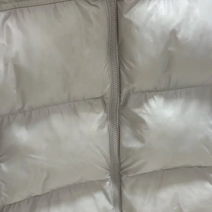 [BUNJANG] The North Face Nuptse On Ball Vest White Sand / 급처) 노스페이스 눕시 온 볼 베스트 화이트 샌드 패딩조끼