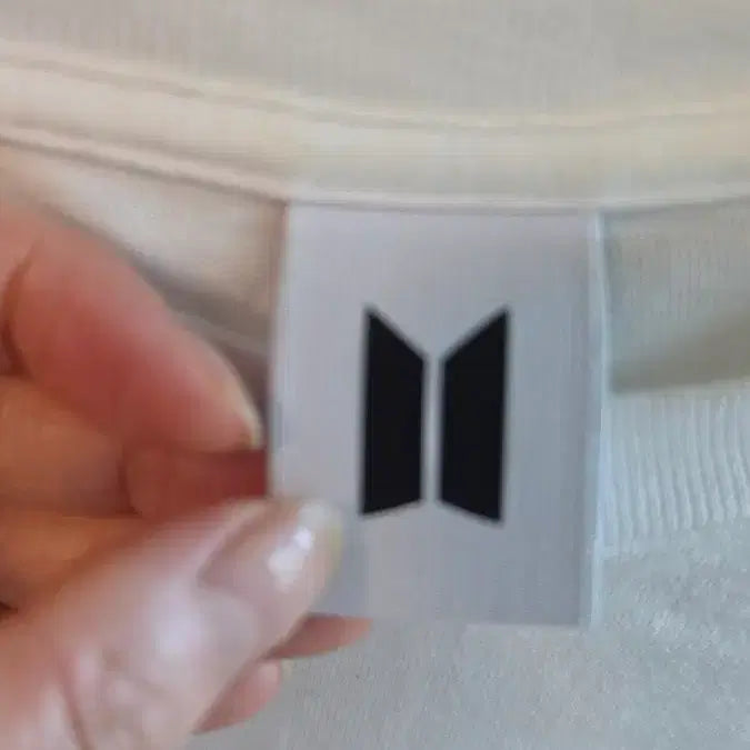 [BUNJANG] BTS Jimin Muse Popup Limited Edition T-shirt / 방탄소년단 지민 뮤즈 팝업 한정판 티셔츠