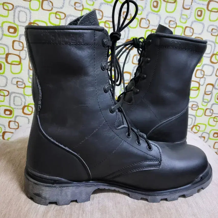 [BUNJANG] Korean Army Combat Boots 275M / 구형 육군 접착식 전투화 미사용신품 275M