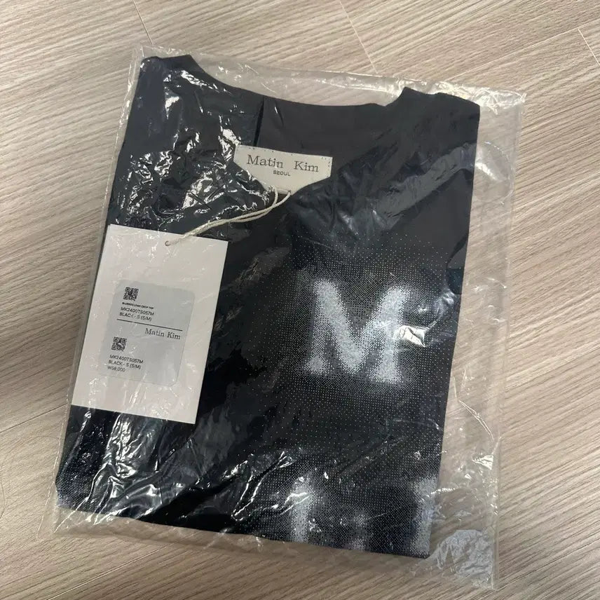 [BUNJANG] Matinkim Semi Crop T-shirt / 마뗑킴 세미 크롭 반팔티 S사이즈