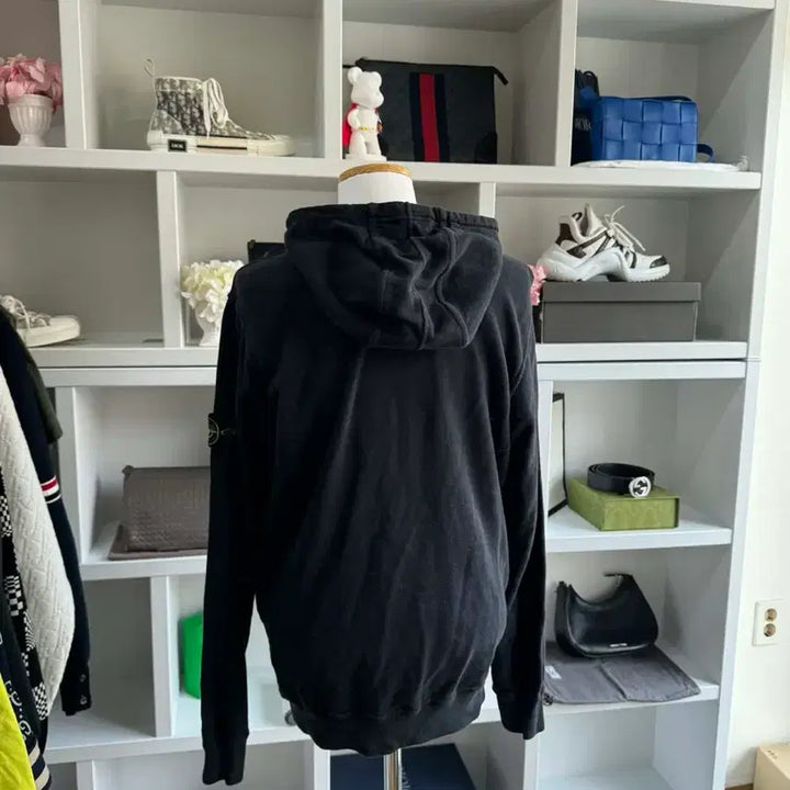 [SOLD OUT] 스톤아일랜드 후드티