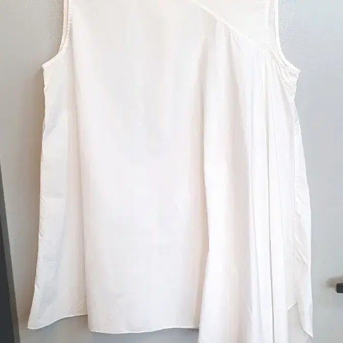 [BUNJANG] COS White Sleeveless Shirt Blouse / COS 코스 화이트 셔츠형 민소매 블라우스36
