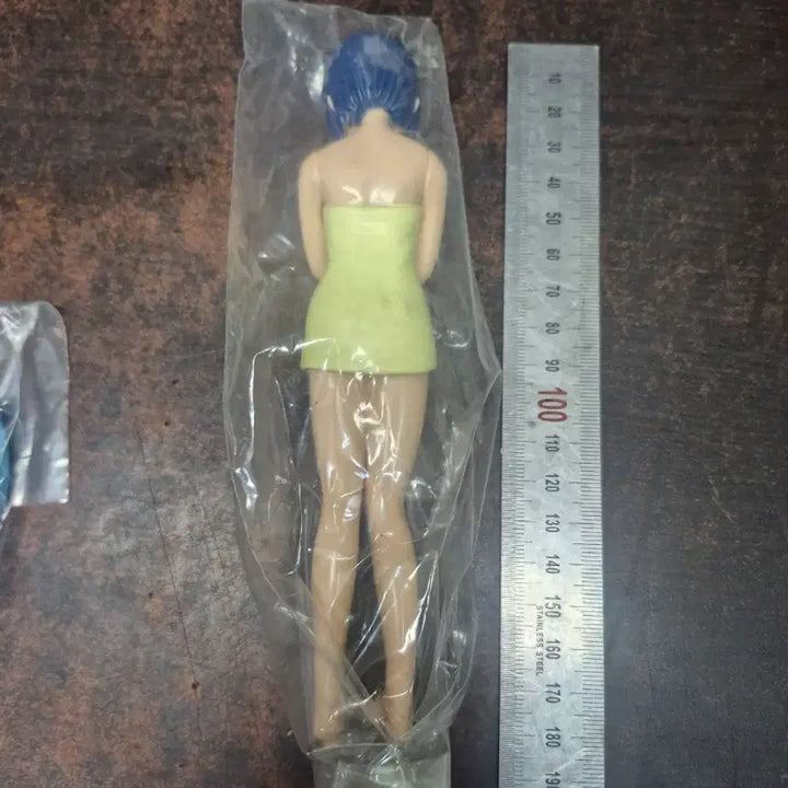 [BUNJANG] Maehara Shinobu Figure with Stand / 마에하라 시노부 피규어 스탠드포함