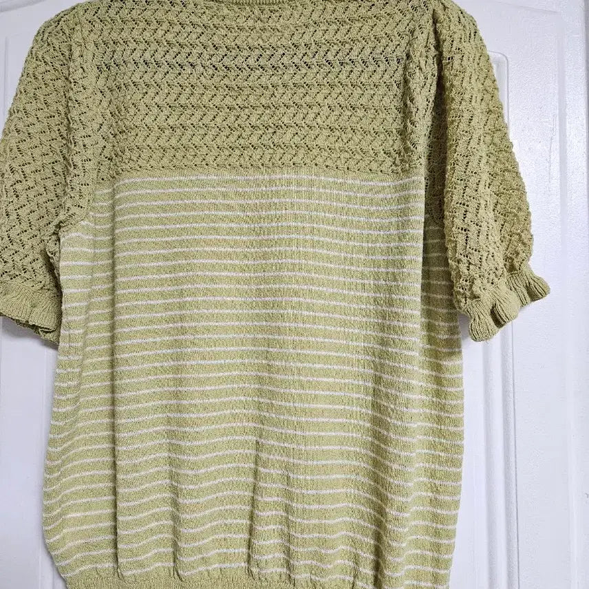 [BUNJANG] THE IZZAT Ruffle Detail Knit Blouse / 더아이잗 프릴프릴 러플 상태짱좋음 니트 스웨터 반팔티셔츠 블라우스