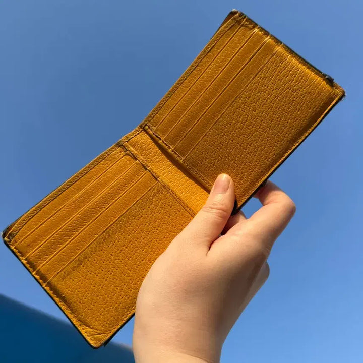 [SOLD OUT] 구찌 GG 수프림 반지갑 타이거 장식