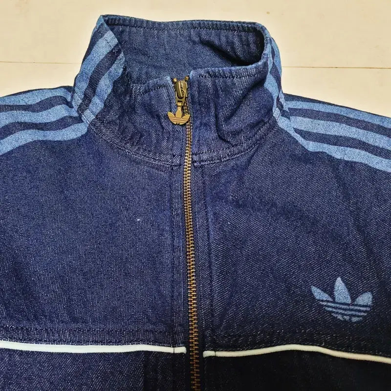 [BUNJANG] Adidas JAPONA Denim Track Top Jersey (Jisoo) / 지수 착용/ 아디다스 자포나 데님 트랙탑 져지 M 폴1314