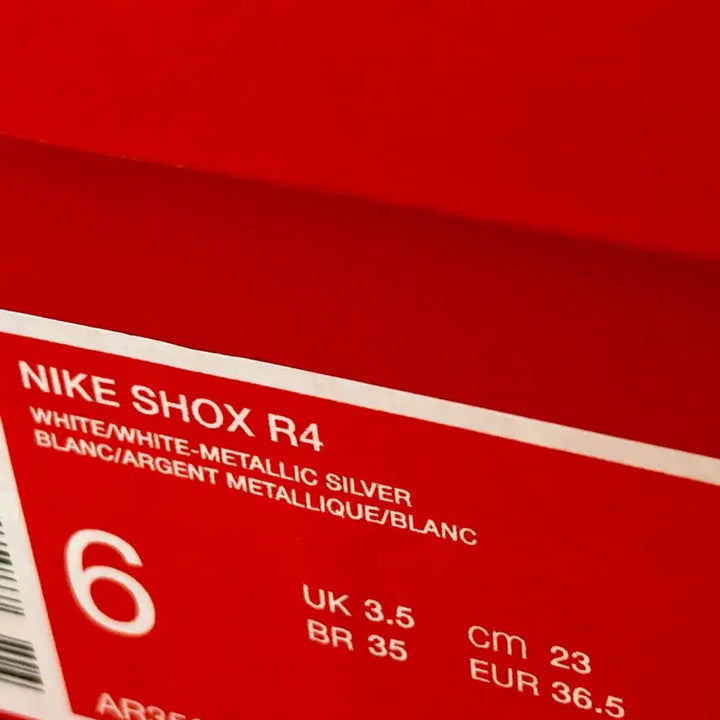 [BUNJANG] Nike Shox R4 White Metallic Silver Sneakers / 나이키 샥스 R4 화이트 메탈릭 실버(미사용 새상품)