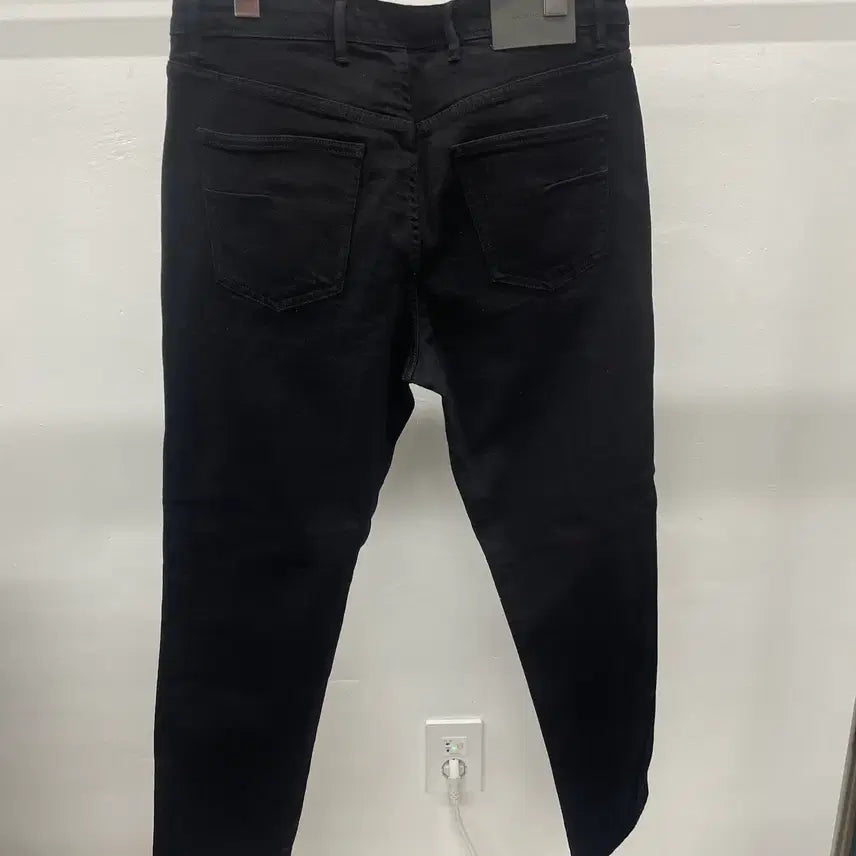 [BUNJANG] Massimo Dutti Tapered Fit Stretch Jeans - Black / 31인치)마시모두띠 테이퍼드핏 스판 청바지 블랙