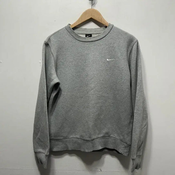 [SOLD OUT] 나이키 스우시 맨투맨 회색 M
