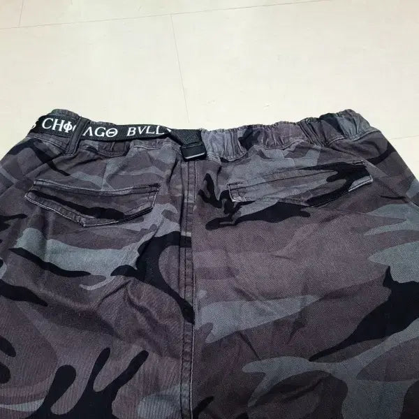[BUNJANG] NBA Chicago Bulls Camo Cargo Jogger Pants / NBA 시카고불스 카모 카고 조거팬츠  폴1314