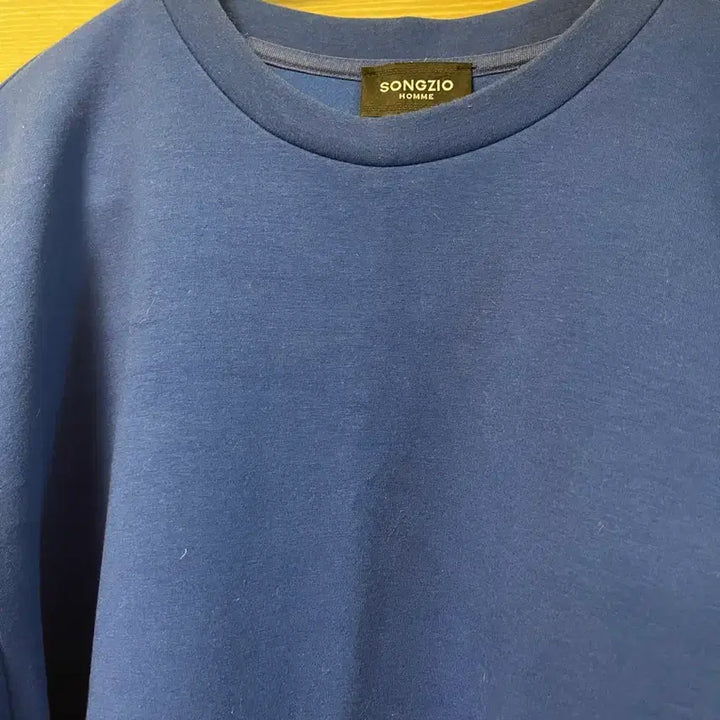 [BUNJANG] Songzio Zzero Blue Embroidered Sweatshirt / 송지오 지제로 블루 맨투맨 46