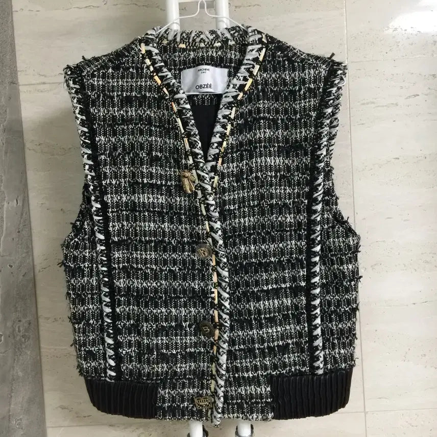 [SOLD OUT] OBZEE 오브제 트위드 조끼 블랙 55