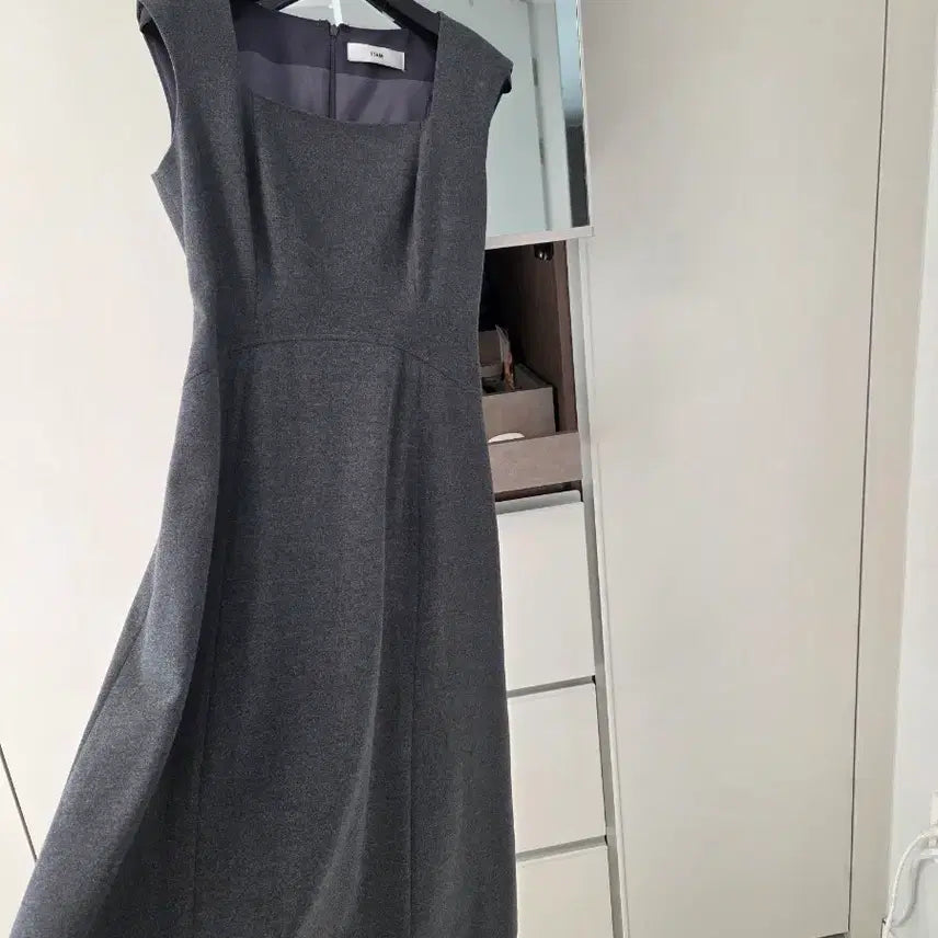 [BUNJANG] 11AM Square Neck Gray Long Dress / 11AM 스퀘어넥그레이 원피스